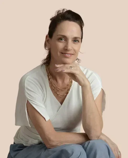 דיוקן של קרן סלע, פסיכולוגית קלינית בכירה